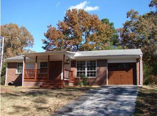 8315 Middle Rd, Ooltewah, TN 37363