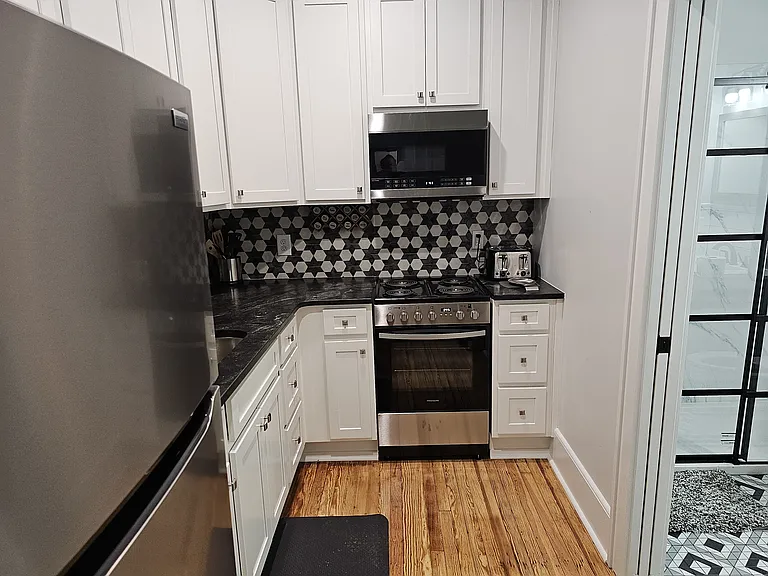 120 W Pennsylvania Ave #29 — Photo 4