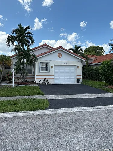13412 NW 5th Pl Photo 1