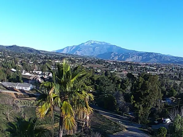 9451 Hill Dr, Cherry Valley, CA 92223