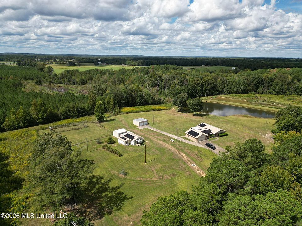 1st image of 1077 Evergreen Rd
