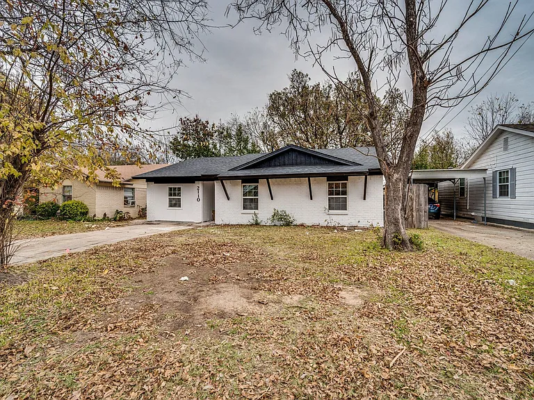 2110 Aggie Dr — Photo 15