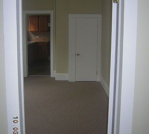 MOTHER IN-LAW LIVING ROOM