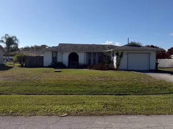 2502 SE Calusa Avenue SE, Port St Lucie, FL 34952