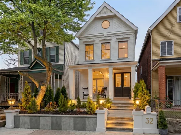 32 Mayflower St, Pittsburgh, PA 15206