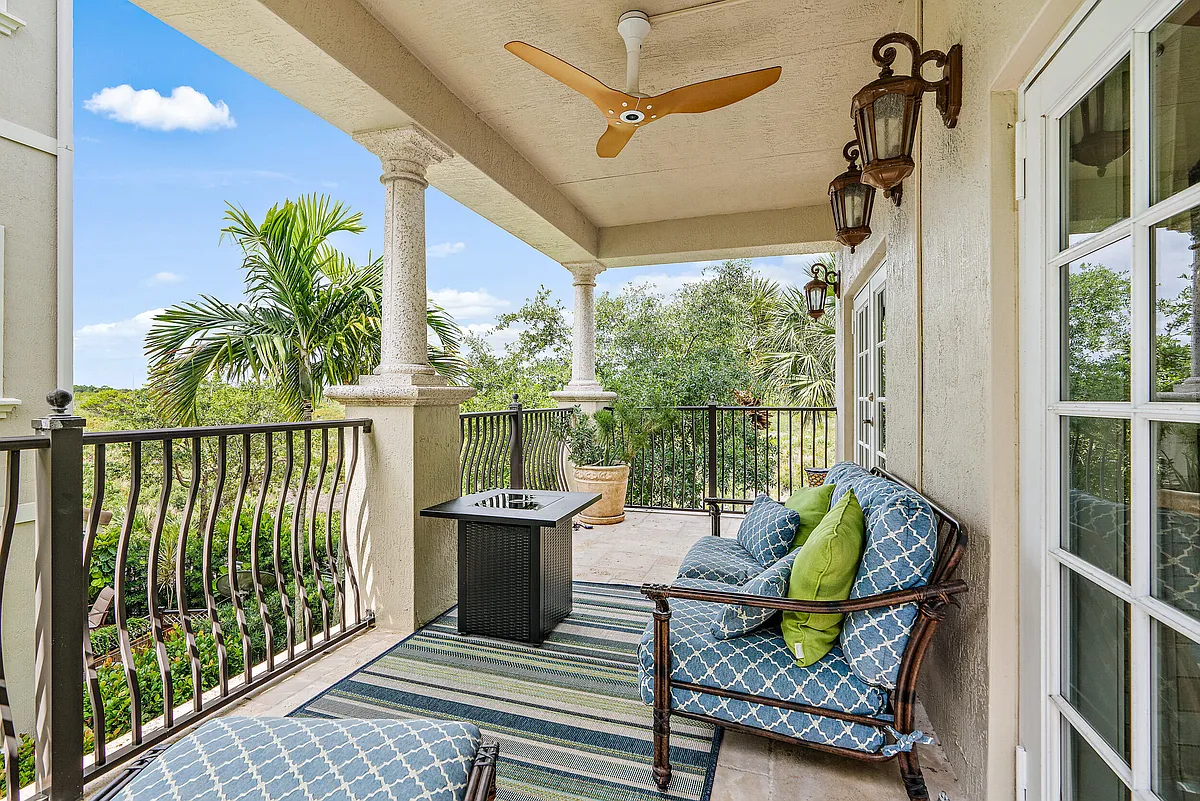Building Photo - 126 Tierra Ln #4