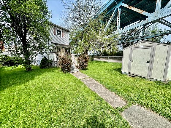 2nd image of 507 Agnes St