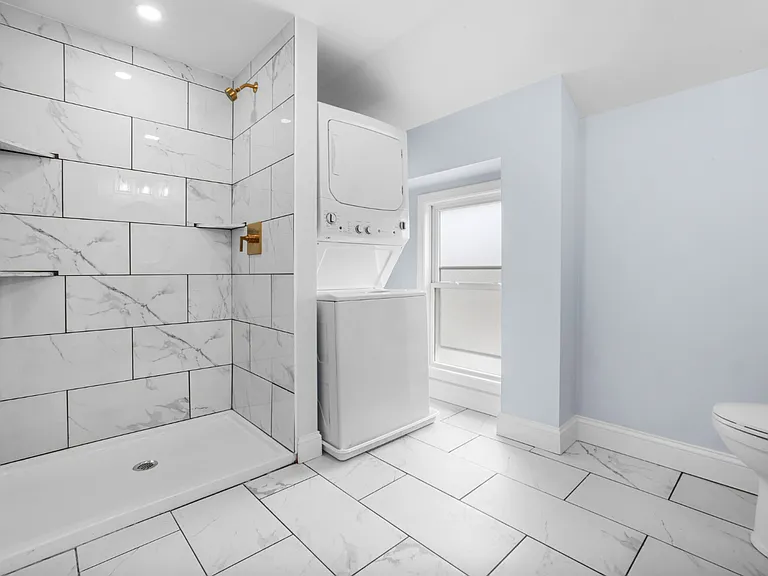 1A Puritan Ave #2 — Photo 16