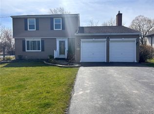 6792 E High St, Lockport, NY 14094