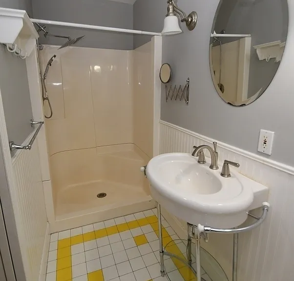 127 Riverview Ave — Photo 20