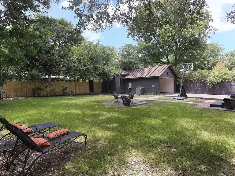 182 E Edgewood Pl — Photo 23