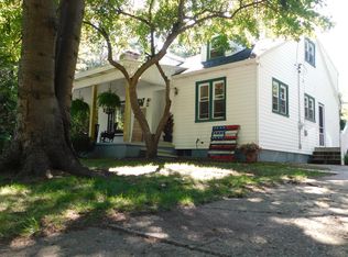 5435 Henry St, Norton Shores, MI 49441