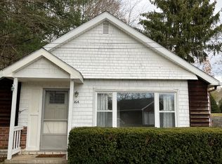 16 Chrisken Dr #A, Glenmont, NY 12077