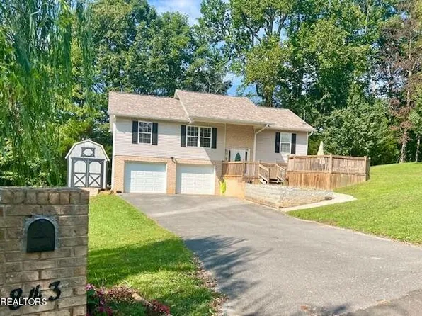 843 Farnsworth Ct, Strawberry Plains, TN 37871