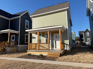 1043 S Laramie Hts, Fayetteville, AR 72704