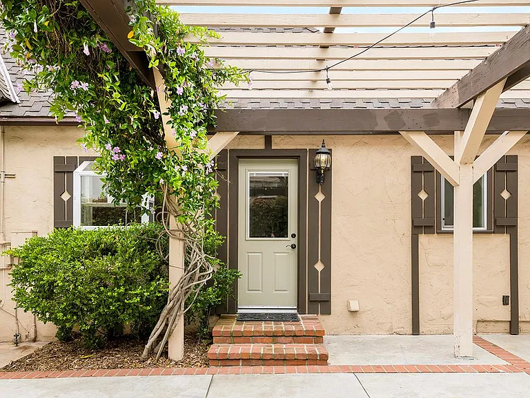2173 San Pasqual St — Photo 18
