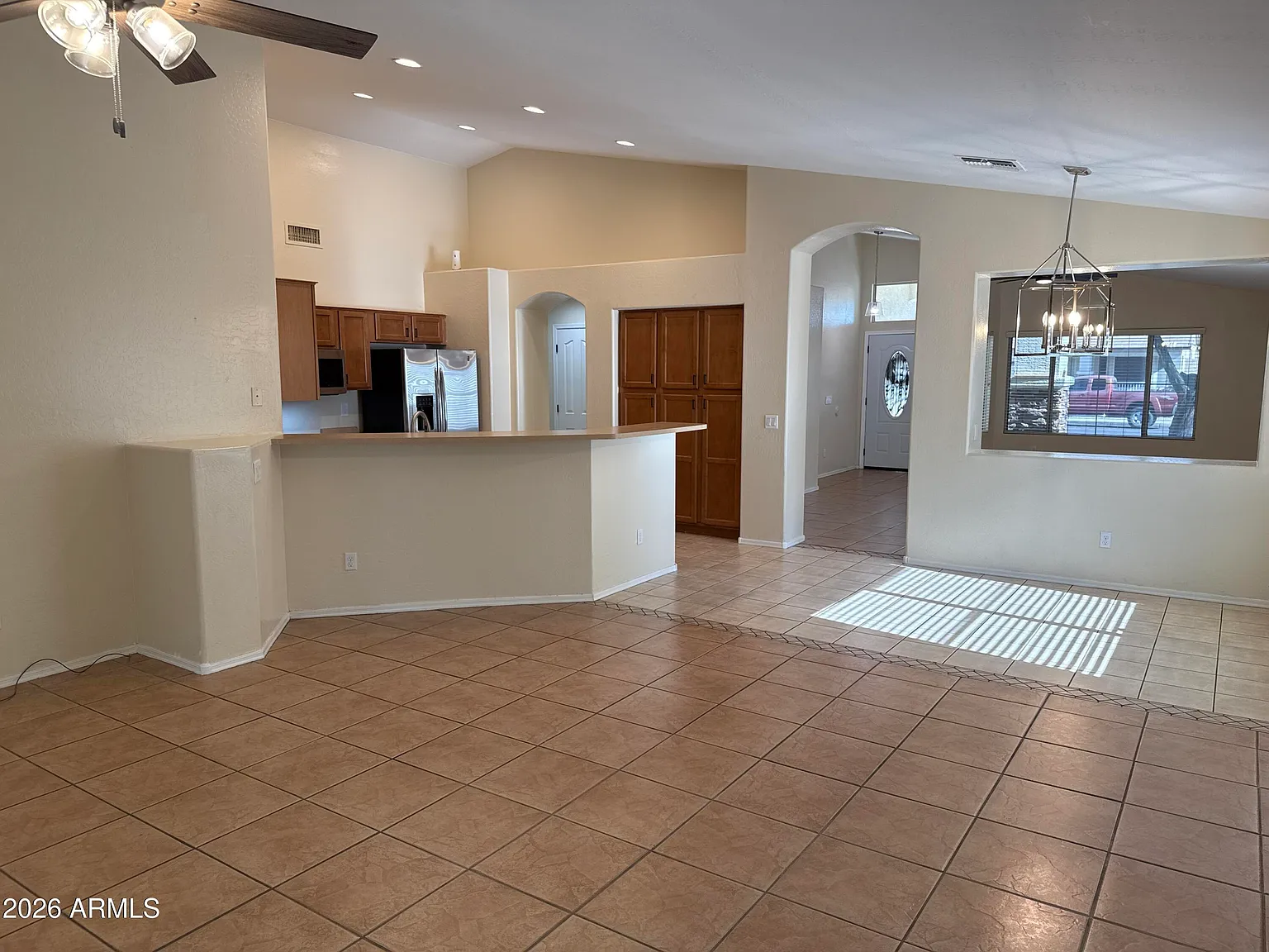 4 bed, 2.0 bath, 2057 sqft, $2,500 — Photo 3