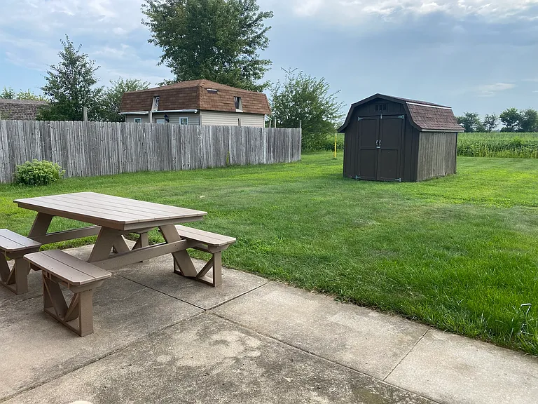 689 Apple Blossom Ln — Photo 72