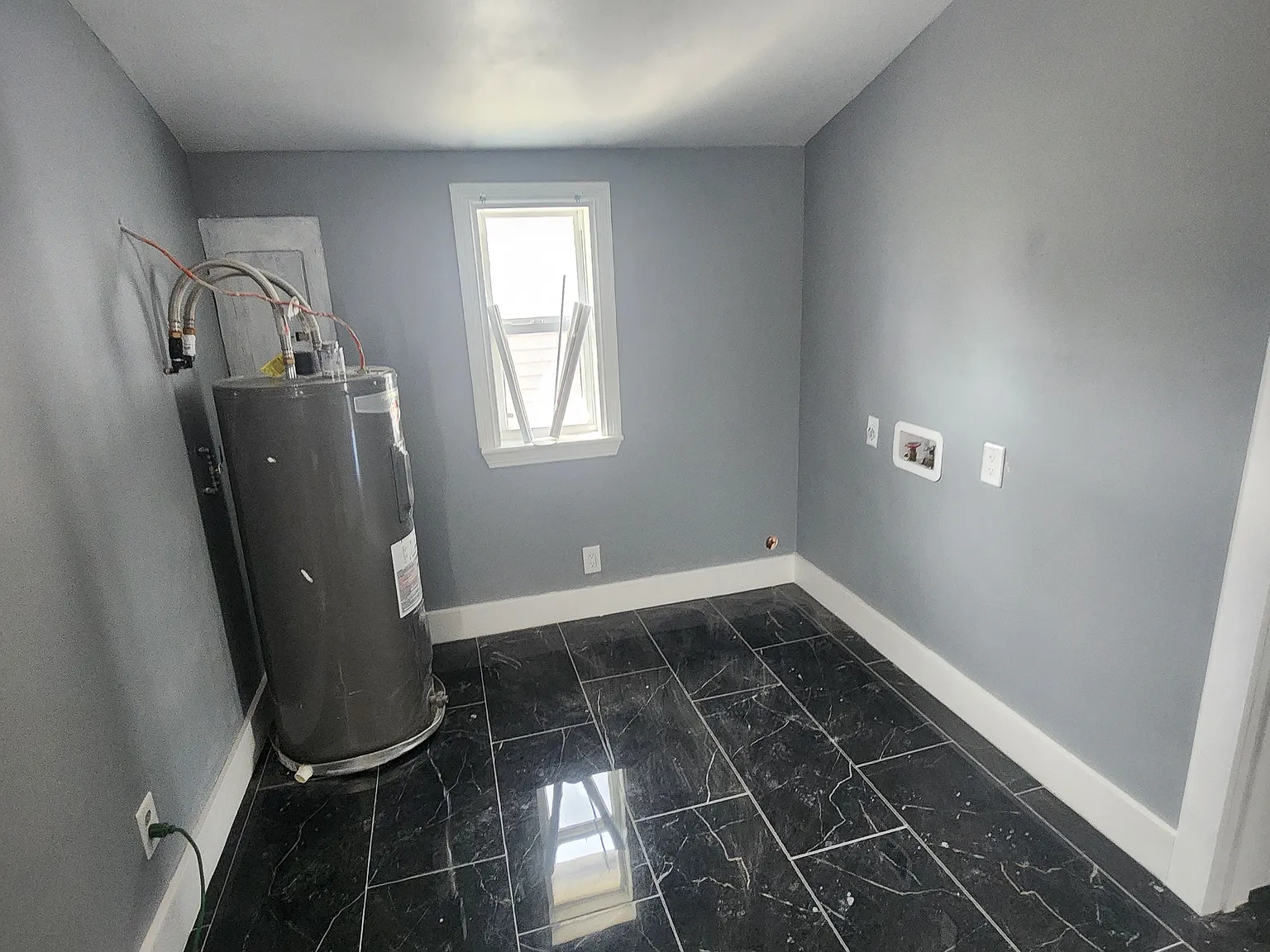 302 S Hall St — Photo 3
