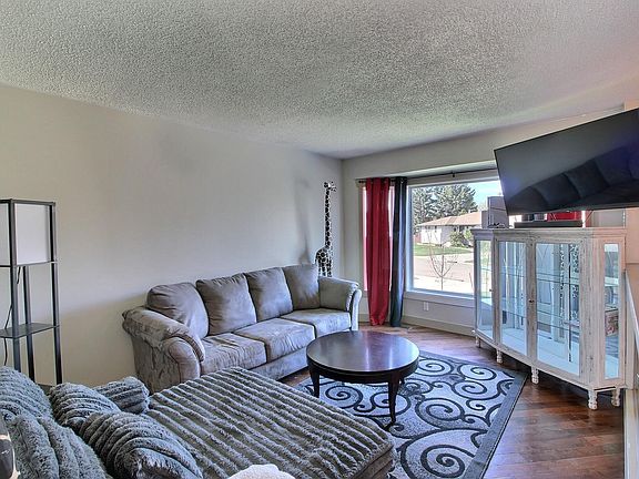 2nd image of 114 Westbourne Rd