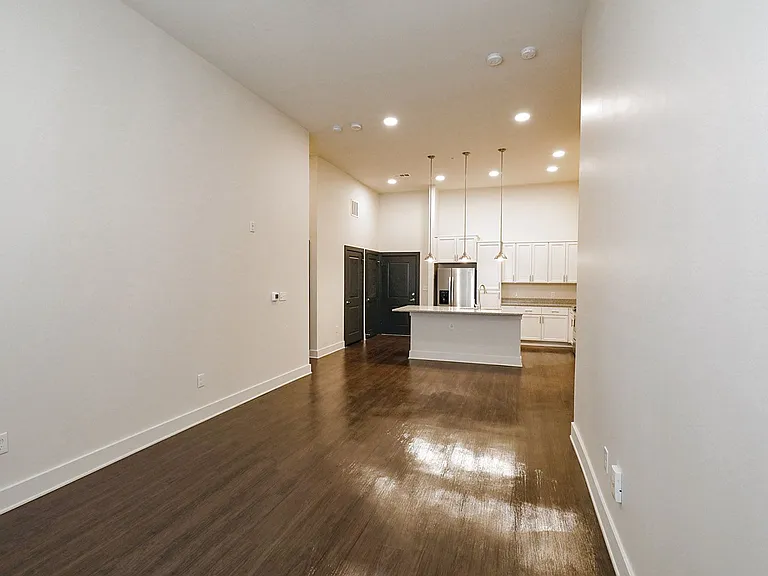 Town Park Lofts — Photo 7