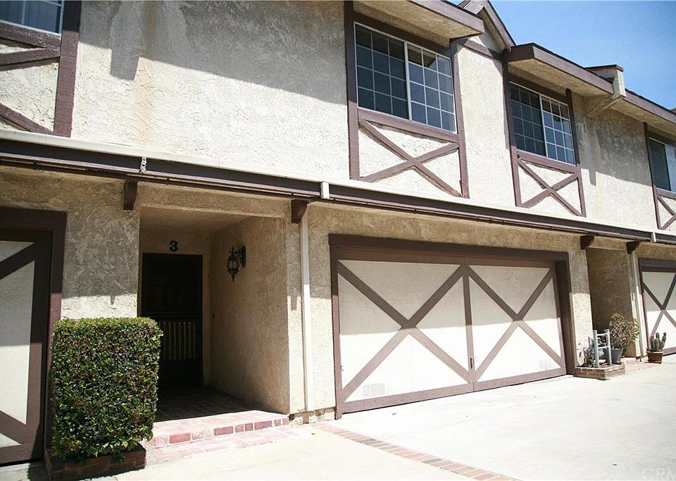 1st image of 13921 Kornblum Ave Unit 3