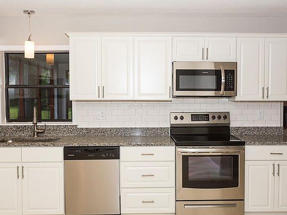 2nd image of 644 Lorraine Cir