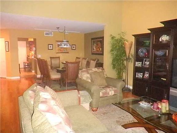 5th image of 9316 NW Fifty Doral Cir N