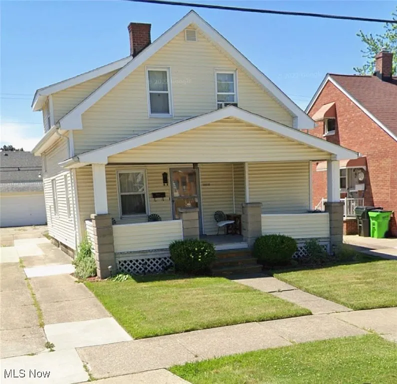 20830 Tracy Ave photo 1