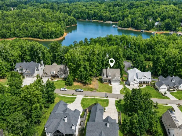 7465 Crestline Dr, Dawsonville, GA 30534