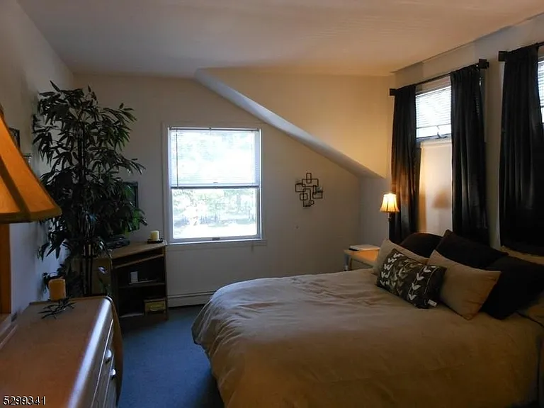 206 Ryerson Rd — Photo 14