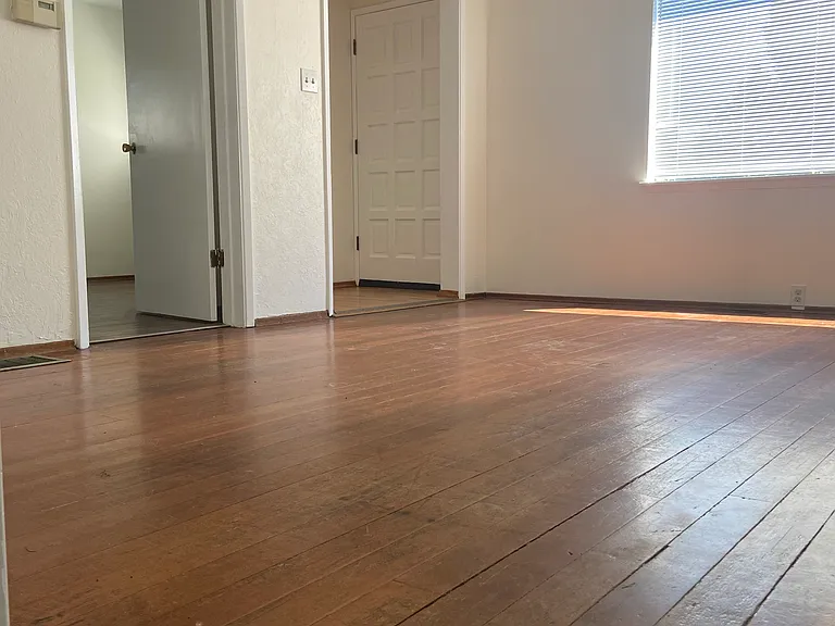 1812 SW Dawson St — Photo 5