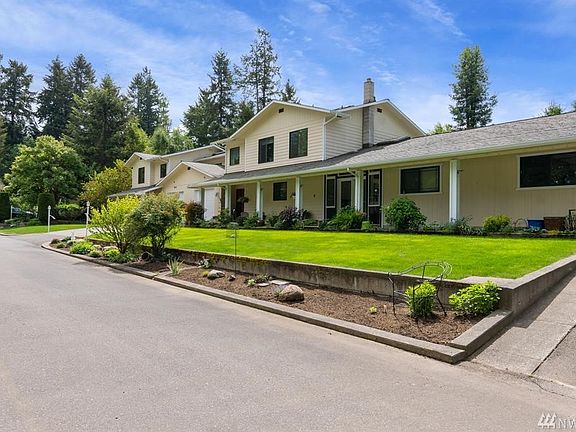 2nd image of 816 34th Ave NW