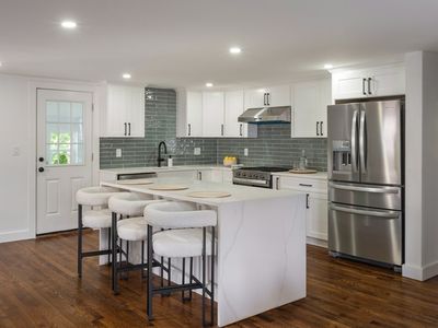 52 Valley Rd, Boston, MA, 02124