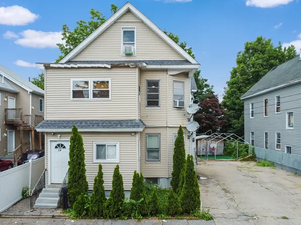 19-21 Pleasant Ter, Lawrence, MA 01841