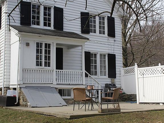 4th image of 714 Fair St