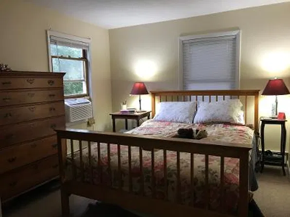 426 Colchester Ave #1, Burlington, VT 05401