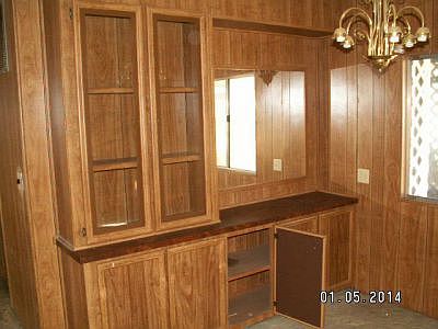 Built in Hutch