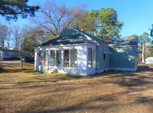 906 W 5th St, Roanoke Rapids, NC 27870