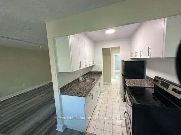 105 Raglan Ave #503 — Photo 5