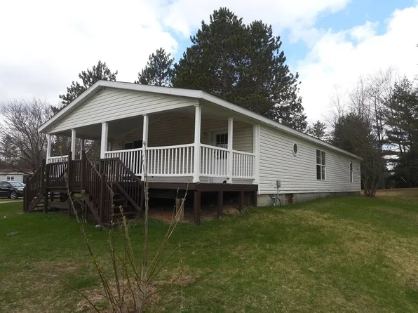 447 W Shingle Lake Dr, Lake, MI 48632