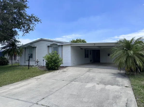 2405 Kelly Dr #2405, Sebastian, FL 32958