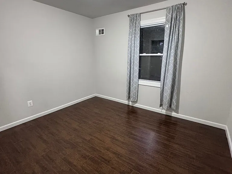 5400 Woodland Blvd — Photo 20