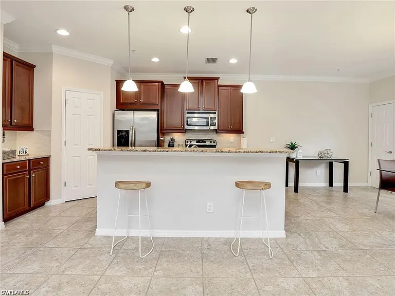23430 Alamanda Dr #203 — Photo 6