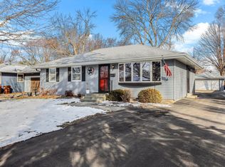 910 6th St W, Hastings, MN 55033