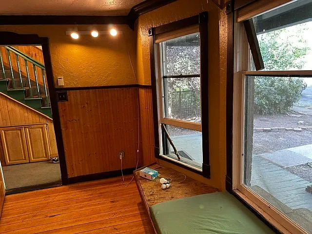 439 E 4th Ave #1 — Photo 7