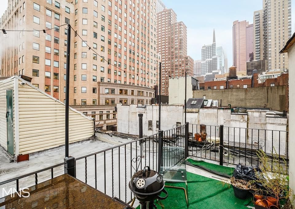 1st image of 330 W 49th St APT 5FE