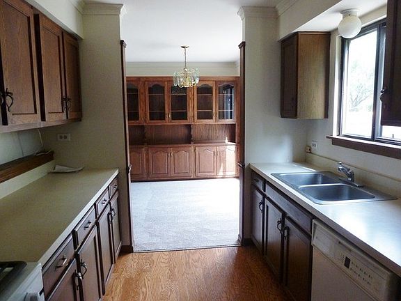 5th image of 1180 Norwood Ln