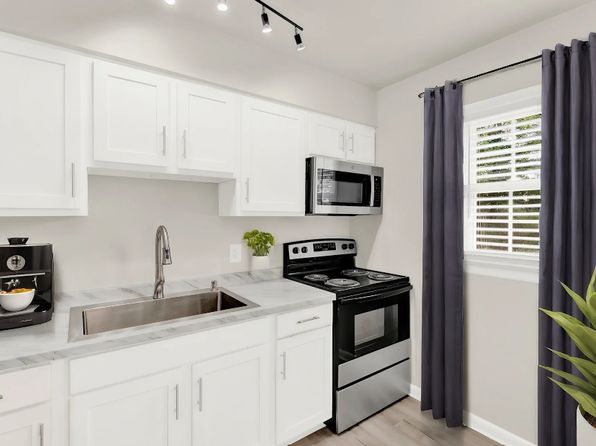 1746 Englewood Dr APT E7