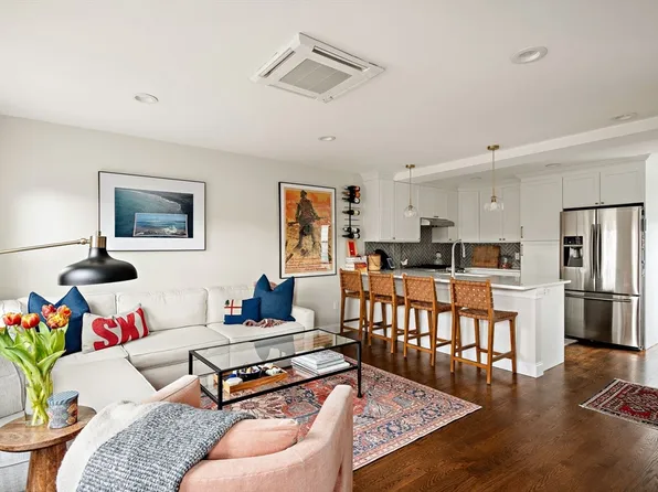 4 Crystal Pl #2, Charlestown, MA 02129